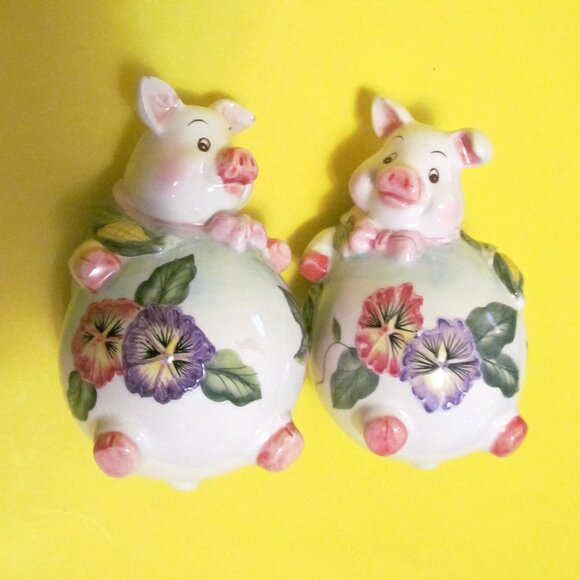 Pansy pig figurines Two piece set - Picture 8 of 8